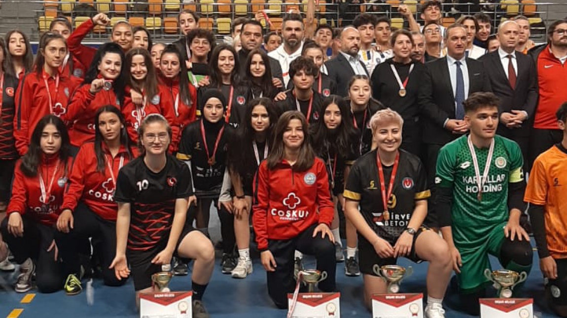 Genç Kız Futsal Takımımız Ankara Şampiyonu Oldu
